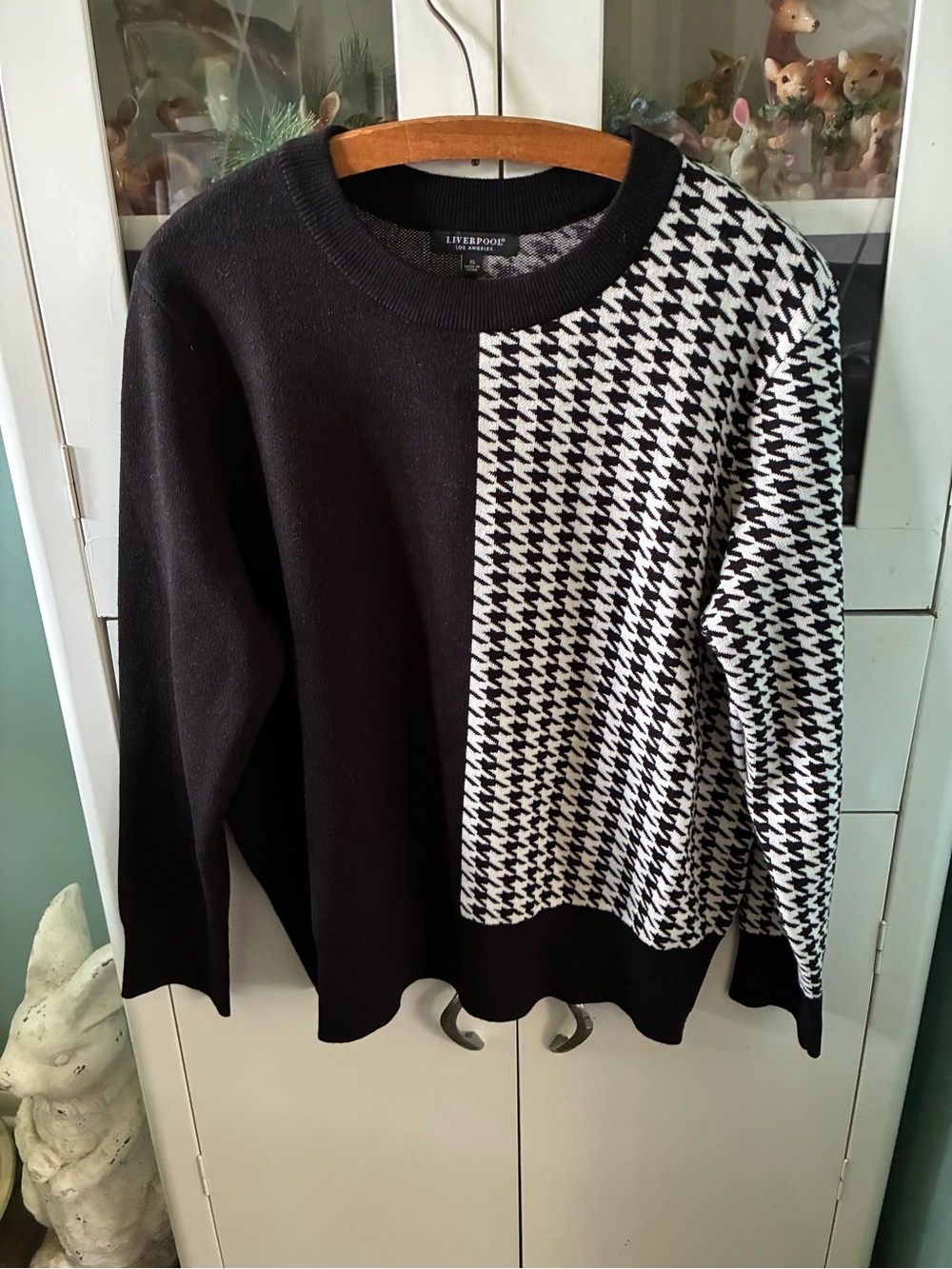 Liverpool sz XL Black & White Houndstooth Sweater euc